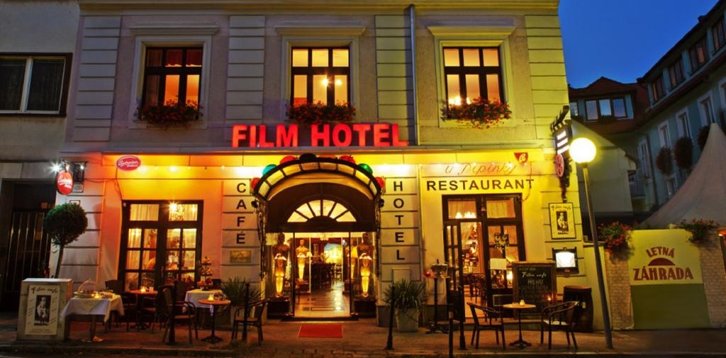 Film Hotel